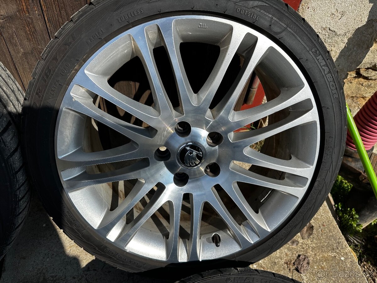 Škoda Superb 2 facelift komplet letní sada r18 - 6