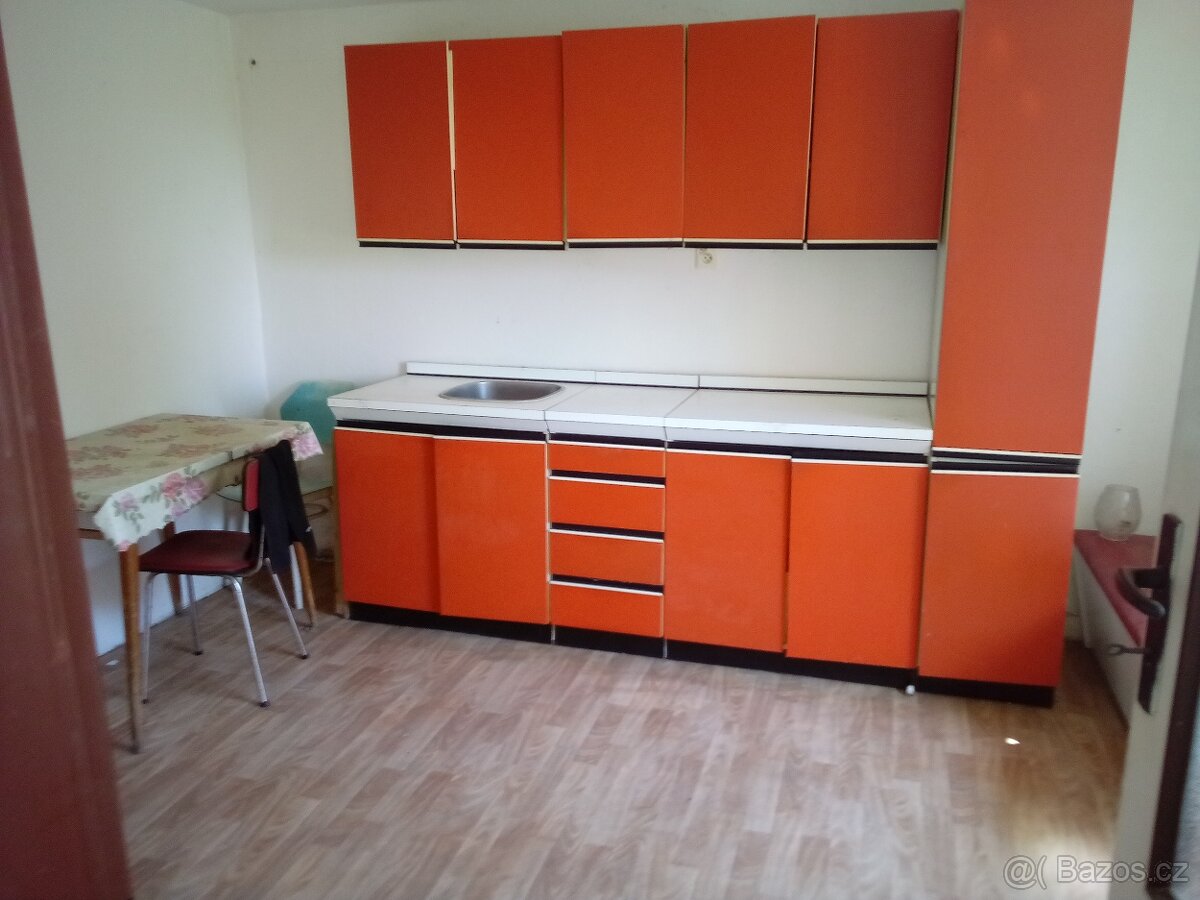 Chalupa nebo dům v Horních Dunajovicích - 6