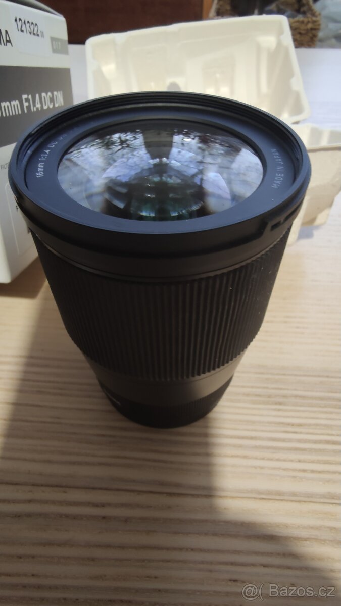 Sigma 16 mm f/1,4 DC DN Contemporary Sony E - 6