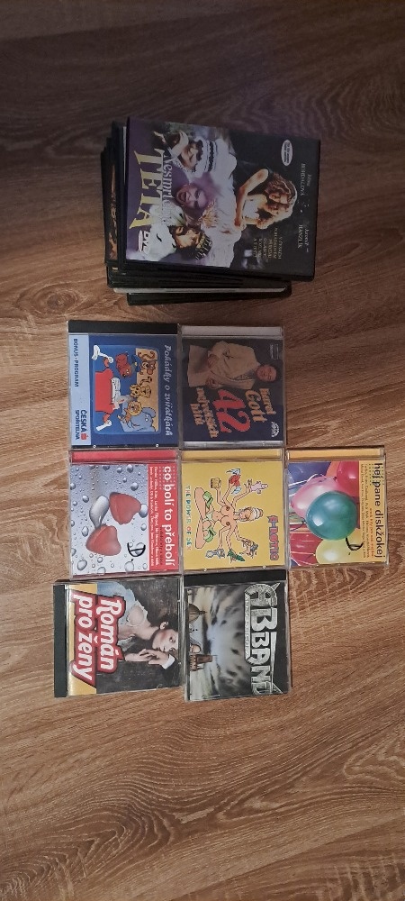Videokazety, CD, kazety, hry - 6