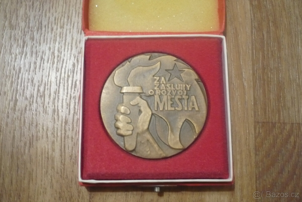 odznaky a vyznamenání sbírečka - 6