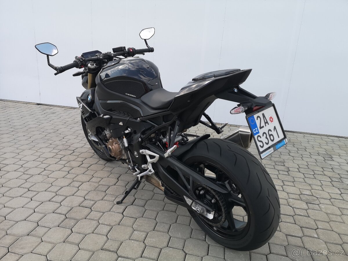 BMW S1000R r.v.2024, 1.majitel, nové v ČR. najeto 8.623 km - 6