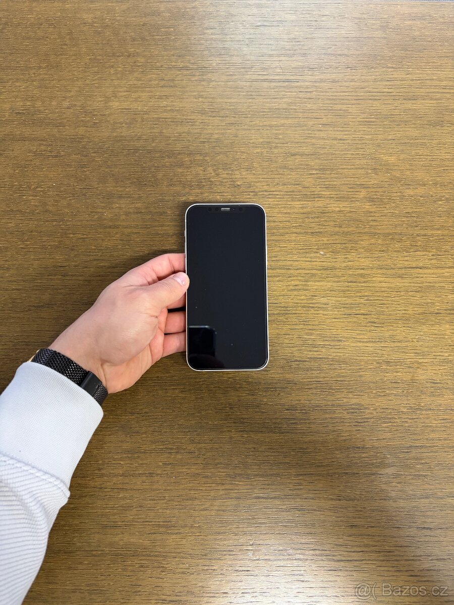 Iphone 12 White, 64GB - 6