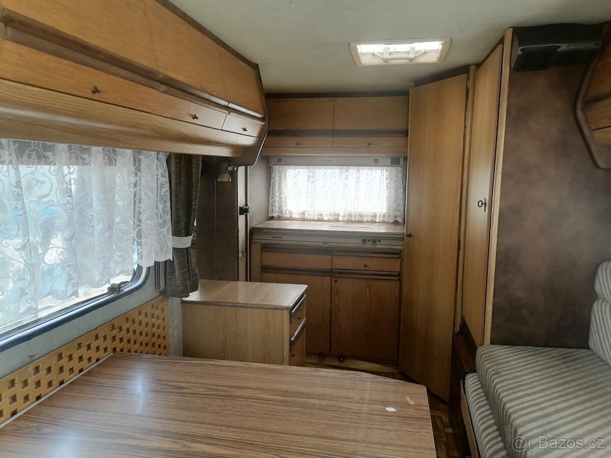 Obytný automobil Fiat 280 - 6