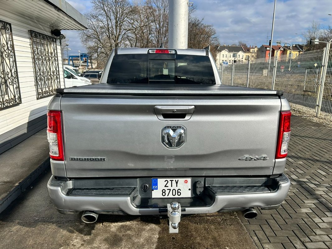 Dodge RAM 1500 5.7 HEMI 4x4 - 6
