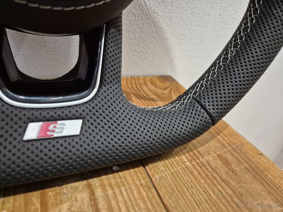 AUDI ŠPORTOVÝ VOLANT CELO-PERFOROVANÝ - 6