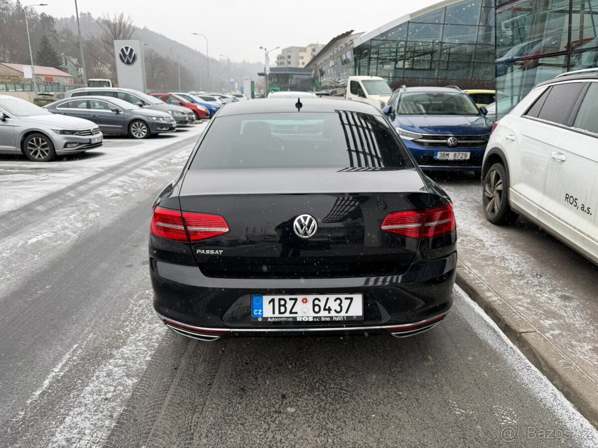 VW PASSAT 1,8 TSI 132kW R-LINE DSG 05/2018, 1.maj ČR 54340km - 6