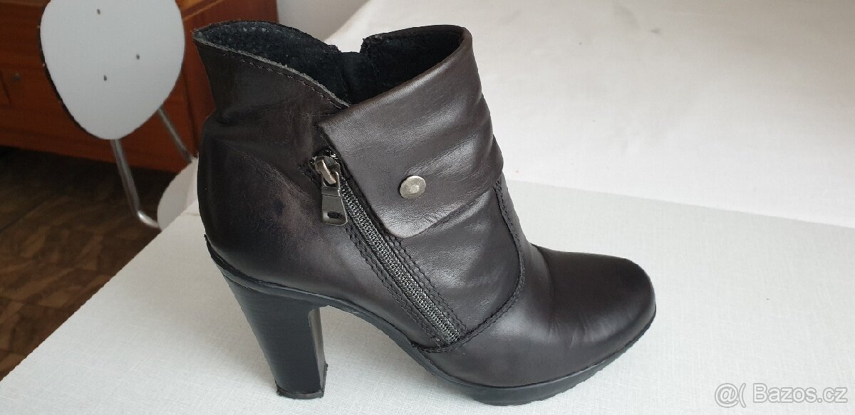 Dámské boty Lasocki vel.39 - 6