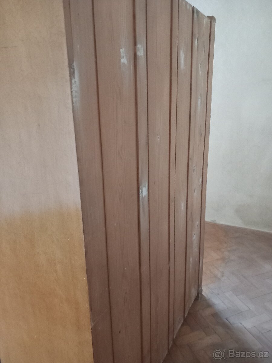 retro dřevěná skříň - 6