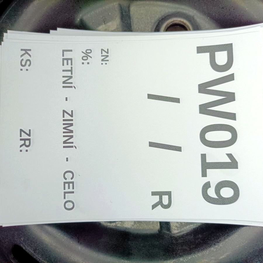 15" C PNEU – 215/70/R15 C – ZIMNÍ - NOKIAN Pneumatika: 215 - 6