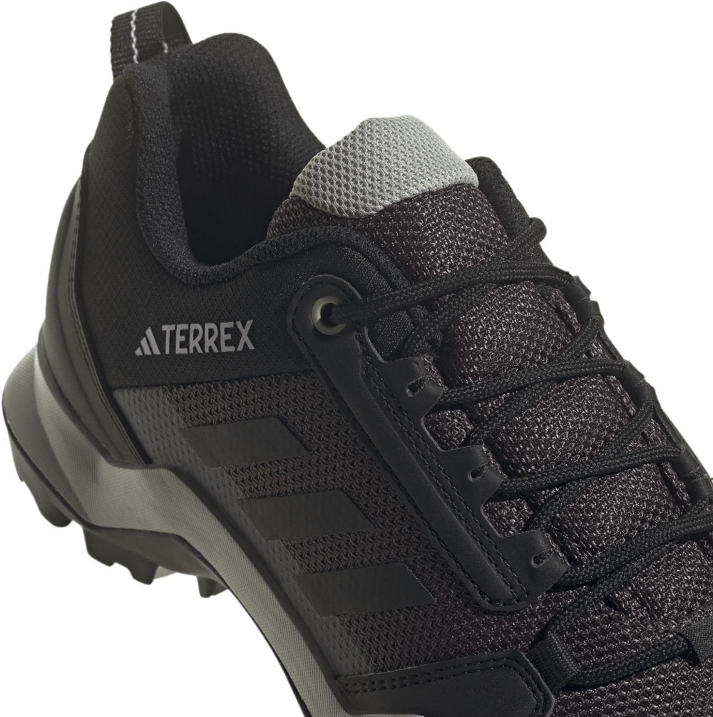 Nové turistické boty Adidas Terrex AX3, vel. Eur 40 2/3, UK - 6