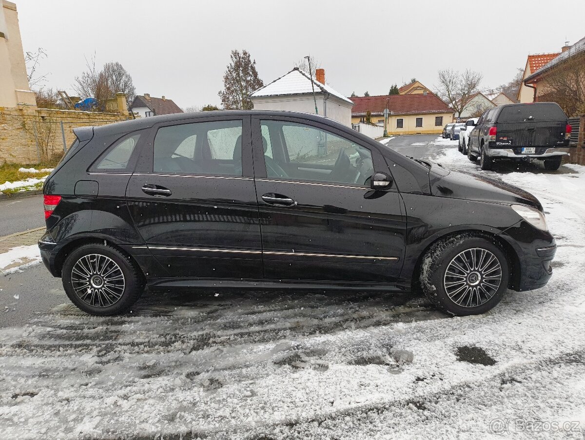 Mercedes-Benz B 200 benzín r.v 2005 elegance - 6