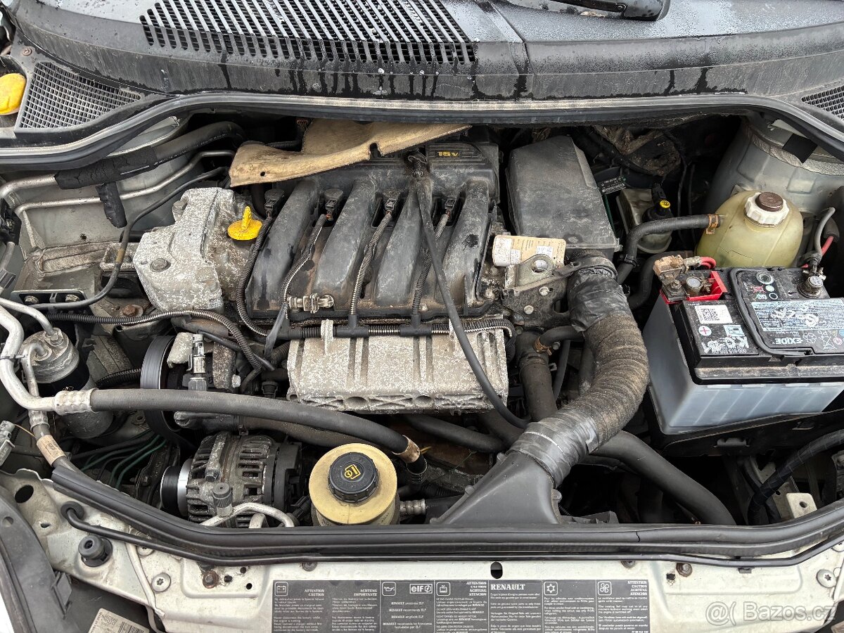 Renault scenic 1.6i - 6