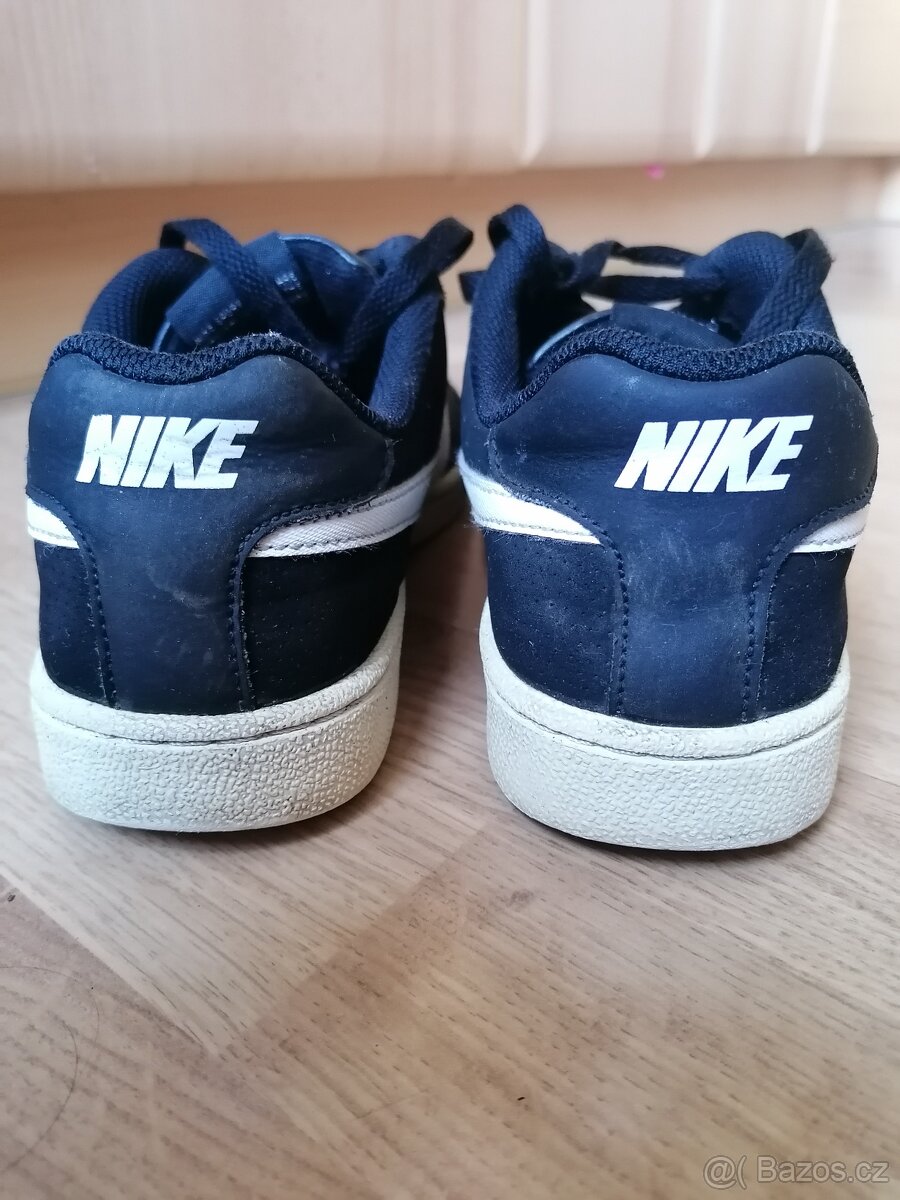 Botasky NIKE v. 40,5 - 6