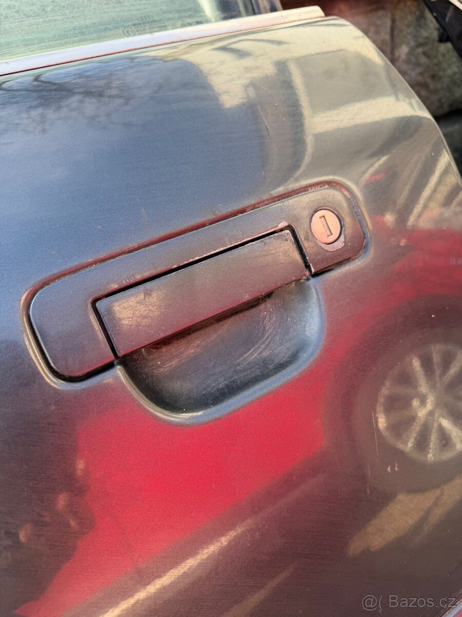 Přední dveře Audi A6 - 6