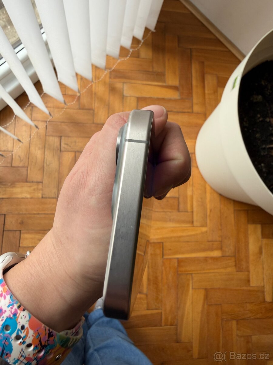 iPhone 15 Pro 128 GB – Natural Titanium – TOP stav - 6