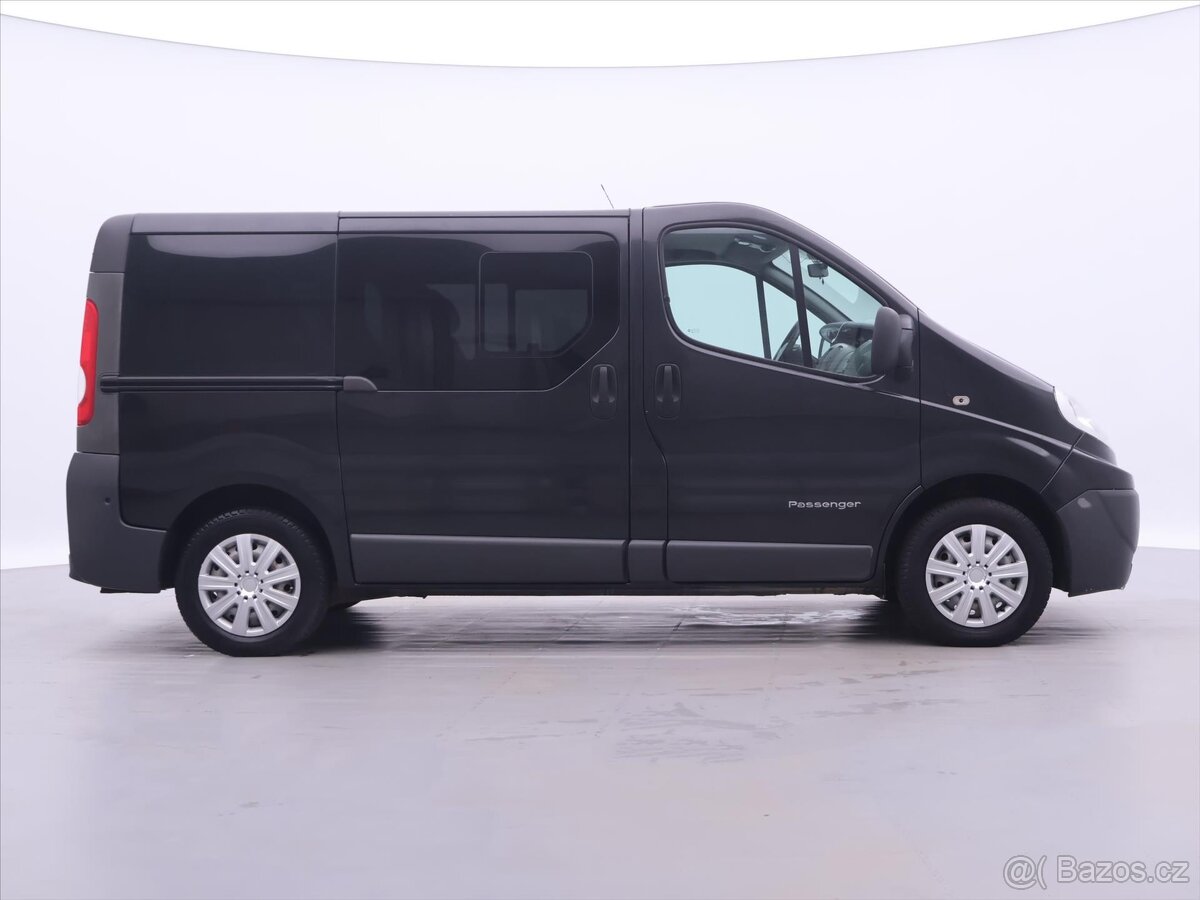 Renault Trafic 2,0 dCi 84kW Klima 9-Míst (2008) - 6