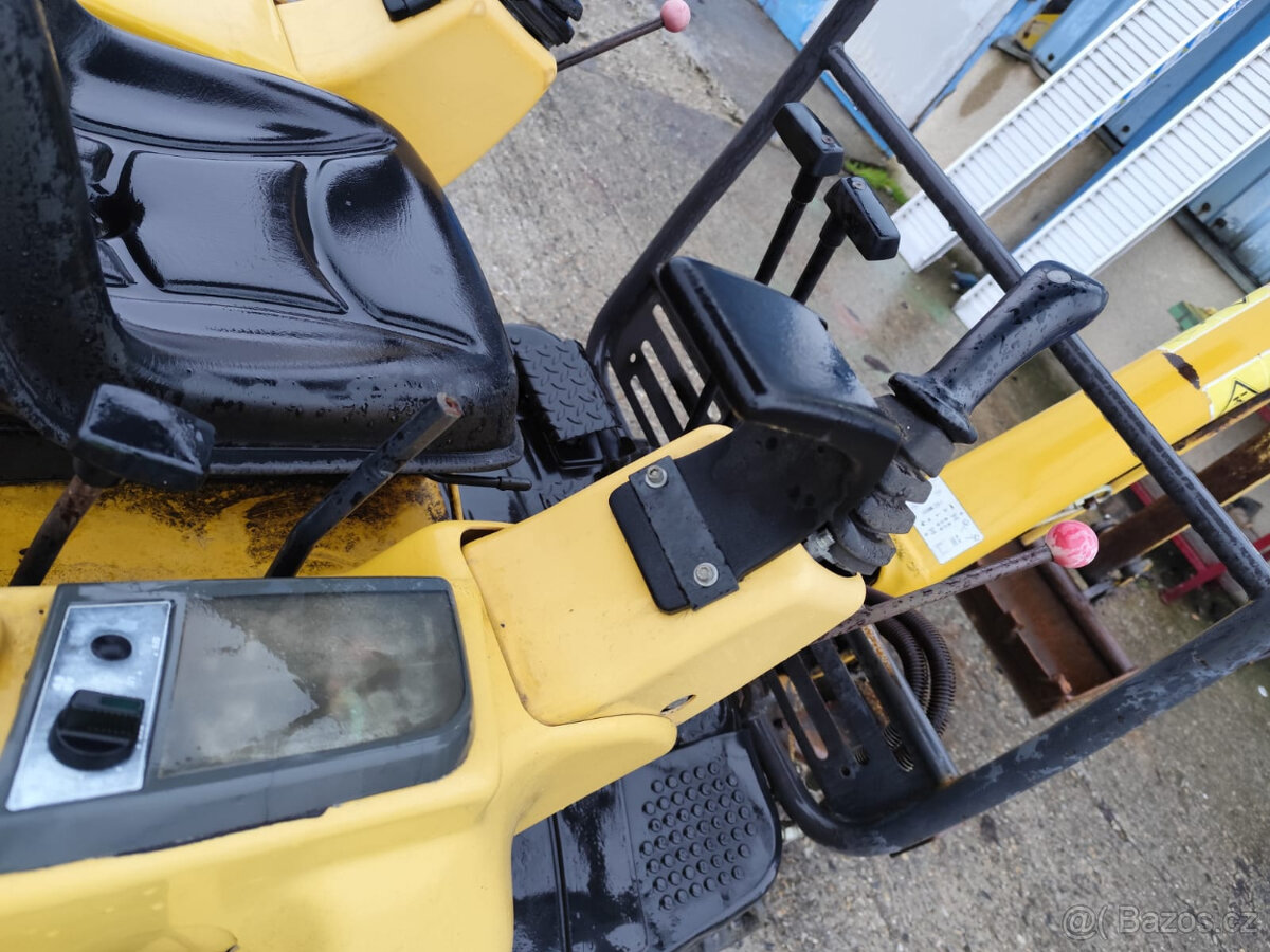 Mini bagr Komatsu PC16 - 6