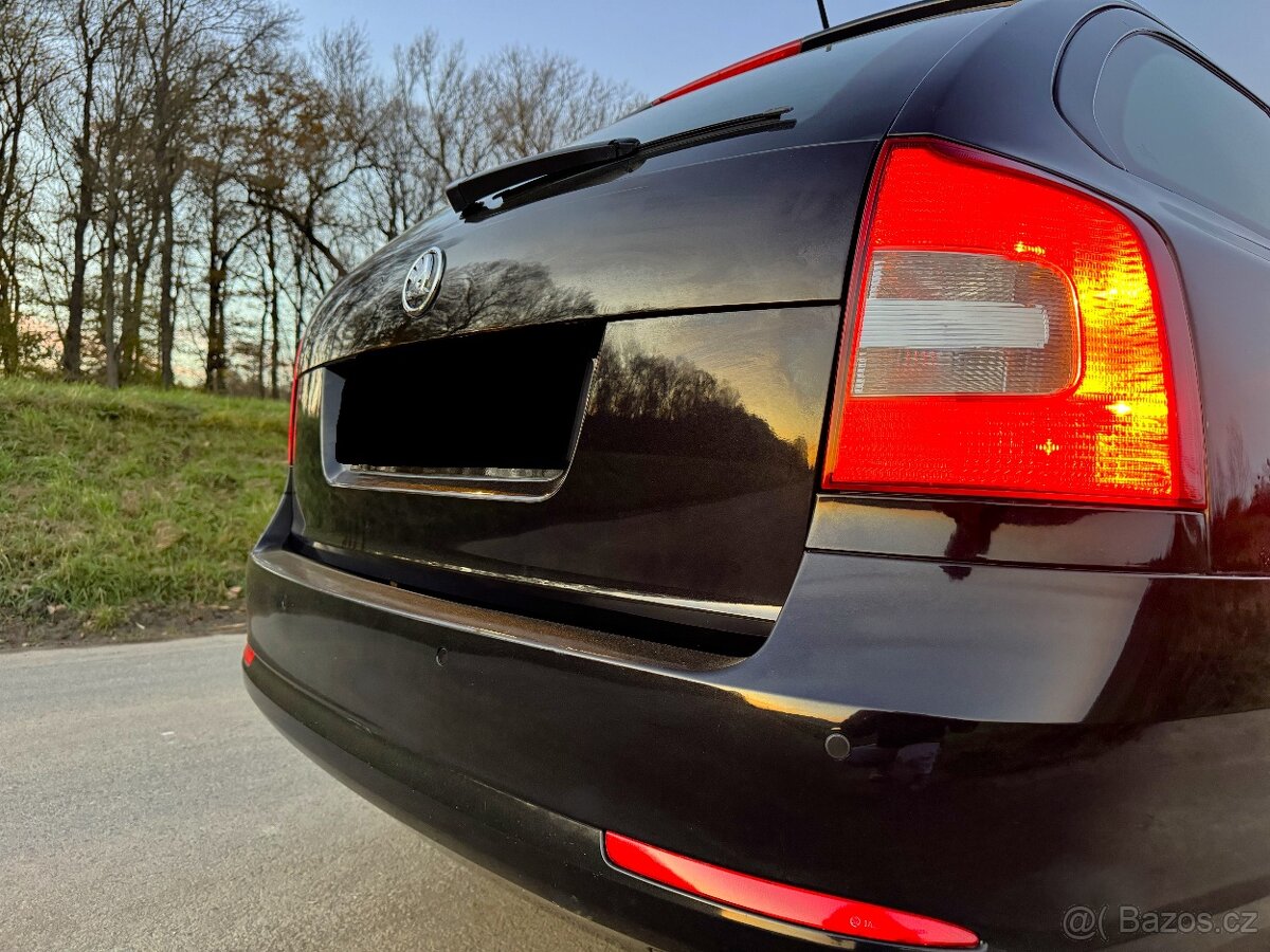 Škoda Octavia 2012 1.6TDI 77kW Elegance Navigace Vyhrev - 6