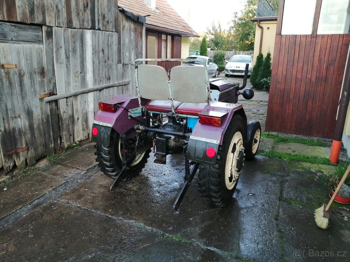 TRAKTOR DOMÁCÍ VÝROBY - 6