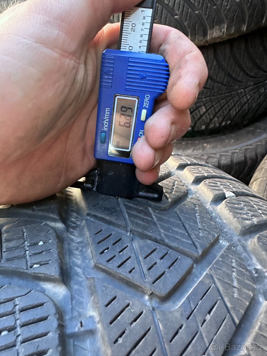 Zimní 2ks pneu 275/40 R22 - Pirelli - 6