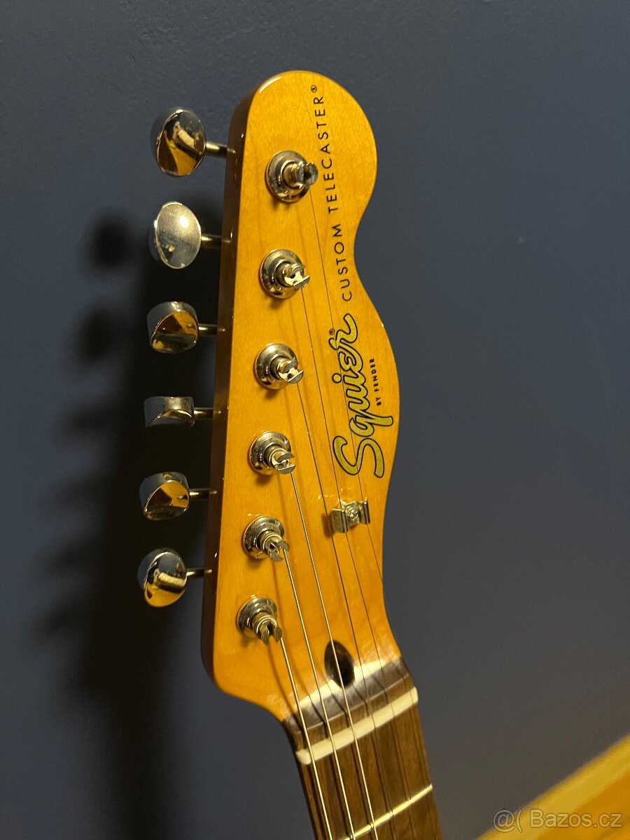 Elektrická kytara Squier s kombem Marshall - 6