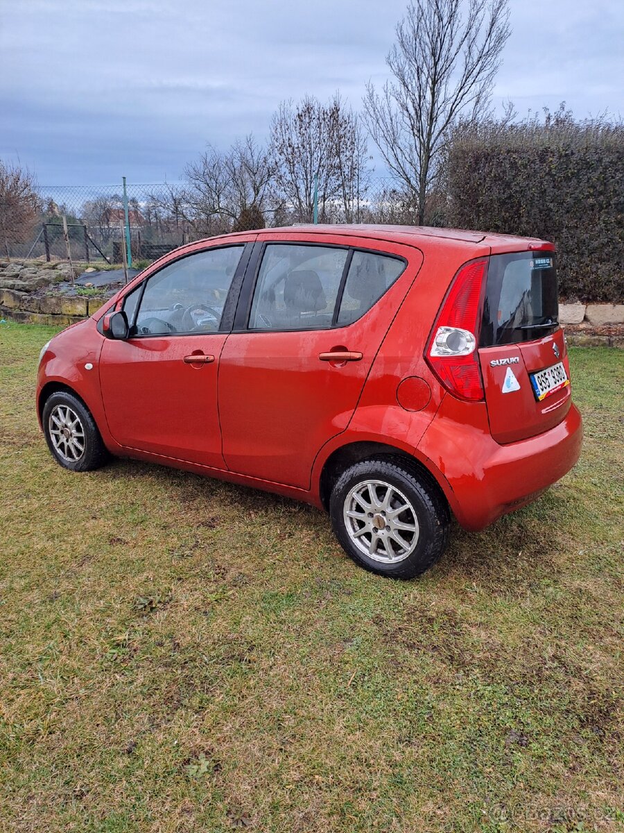 Suzuki splash 1.0i - 6