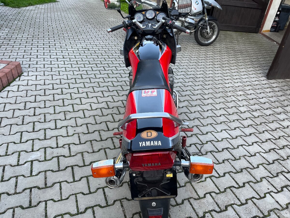 Yamaha XJ 900 - 6