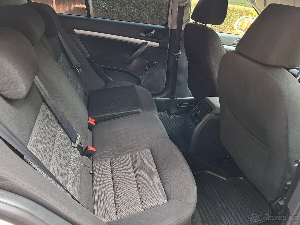 Škoda Octavia II - 6