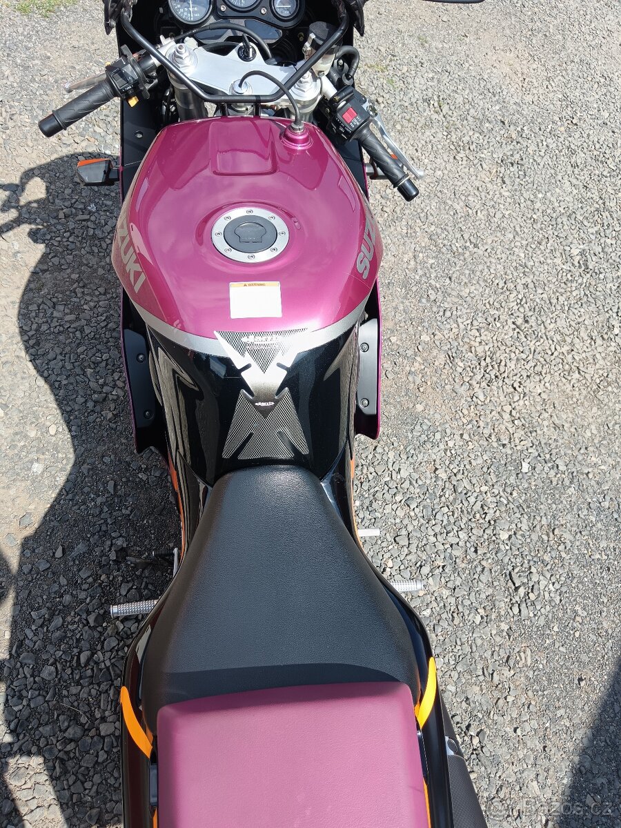 Suzuki GSX-R 750w - 6