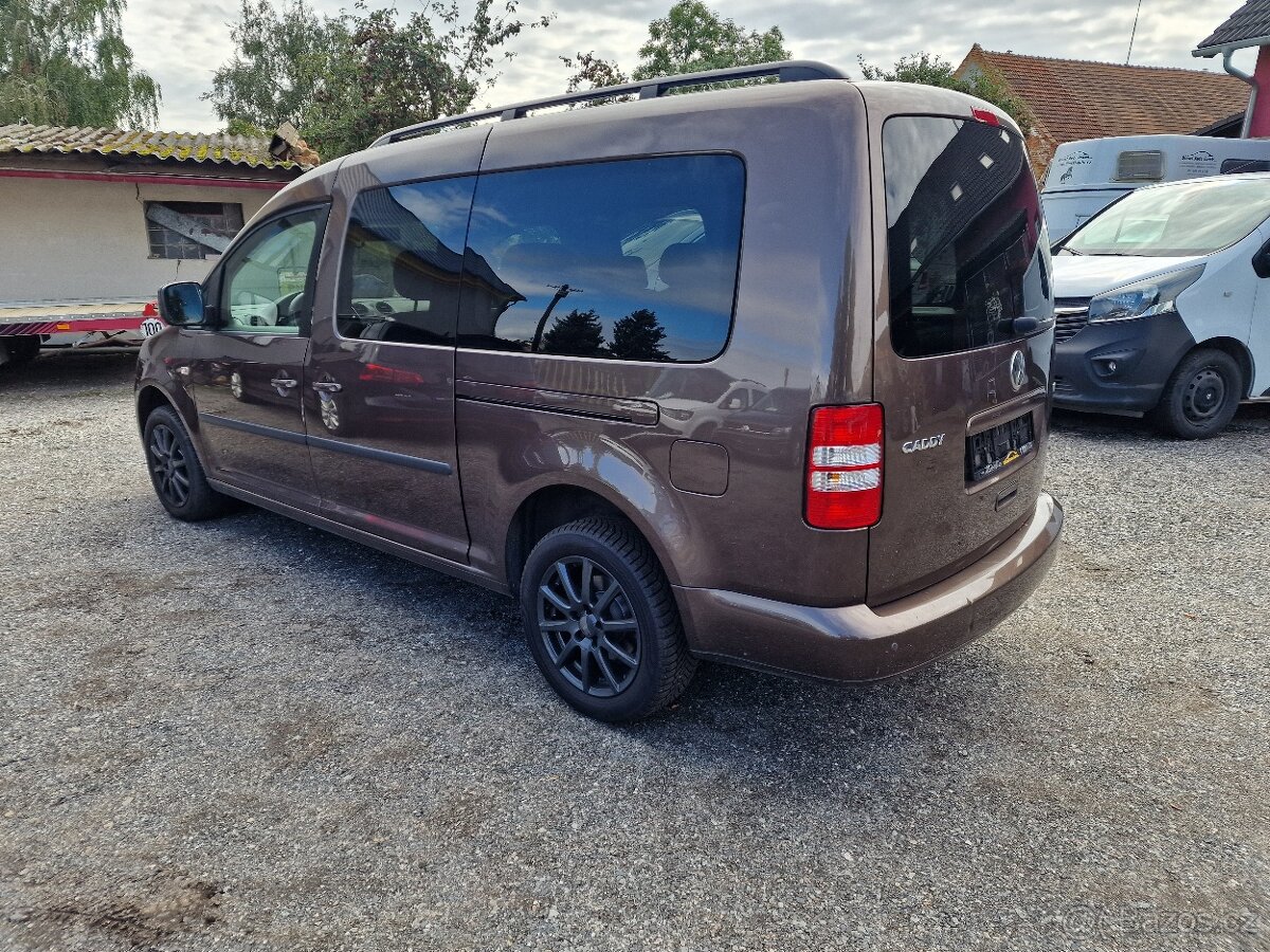 Volkswagen CADDY MAXI 1,6TDI 7 SEDADEL - 6