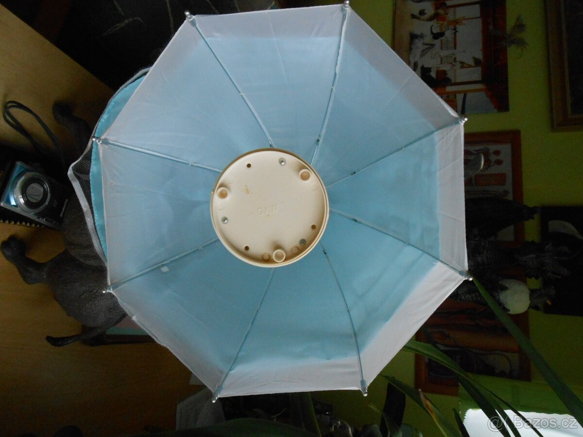 Hrací a točící se panenka vysoká 64cm - málo použitá - 6