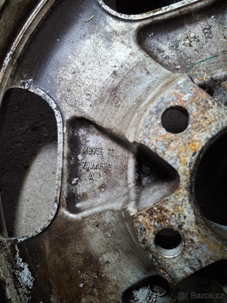 Alu kola mercedes benz složené ze dvou sad rozměry 7,5Jx16 - 6