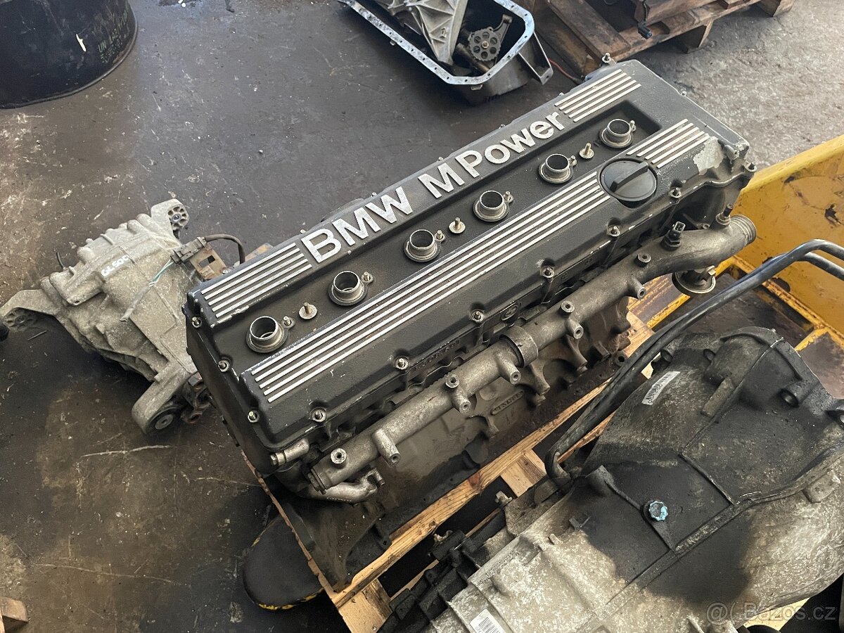 Bmw M5 e34 motor S38B36 315ps - 6