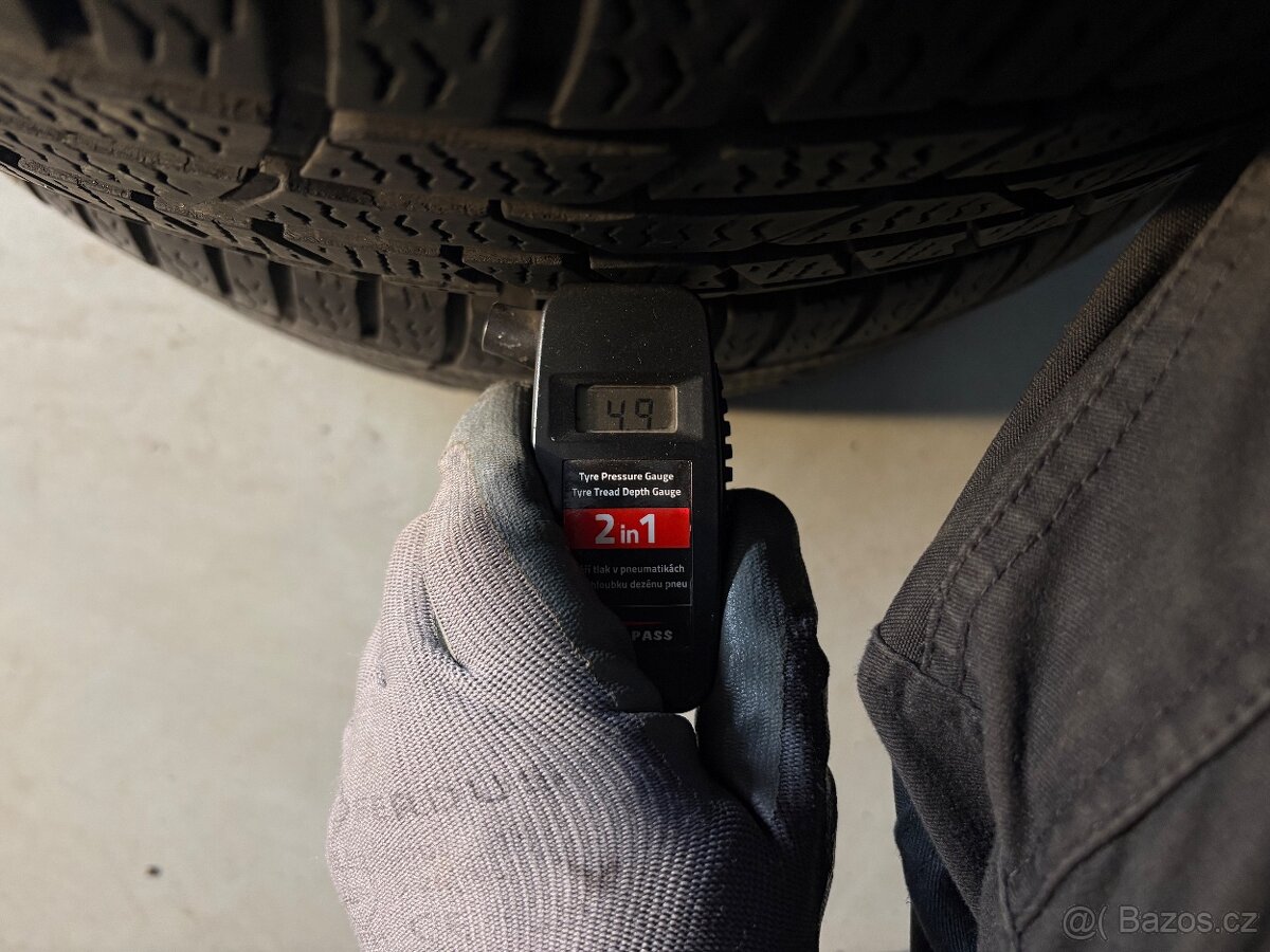 Zimní pneu Continental 205/60R16 - 6