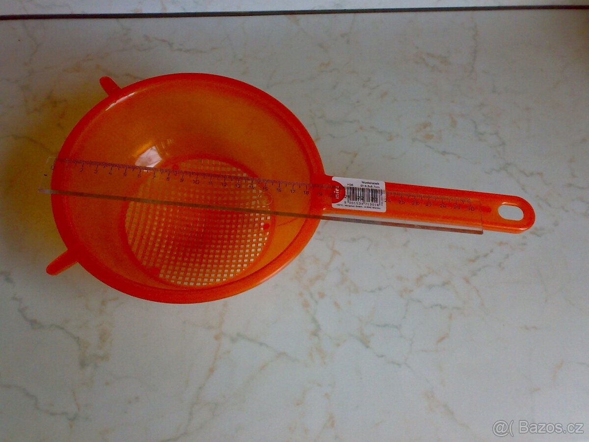 Nový Cedník na těstoviny - oranžový - plast - průměr 19cm - 6