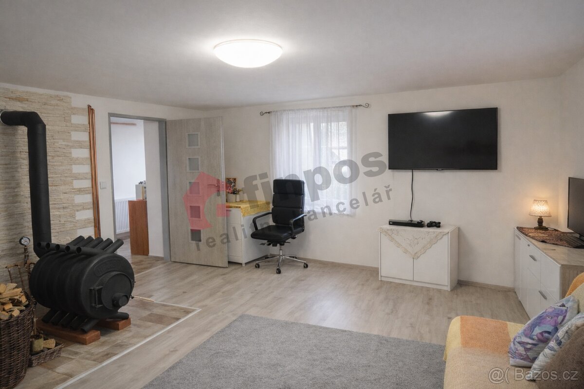 Rodinný dům 2+1 po rekonstrukci v Lovčicích – pohled 6
