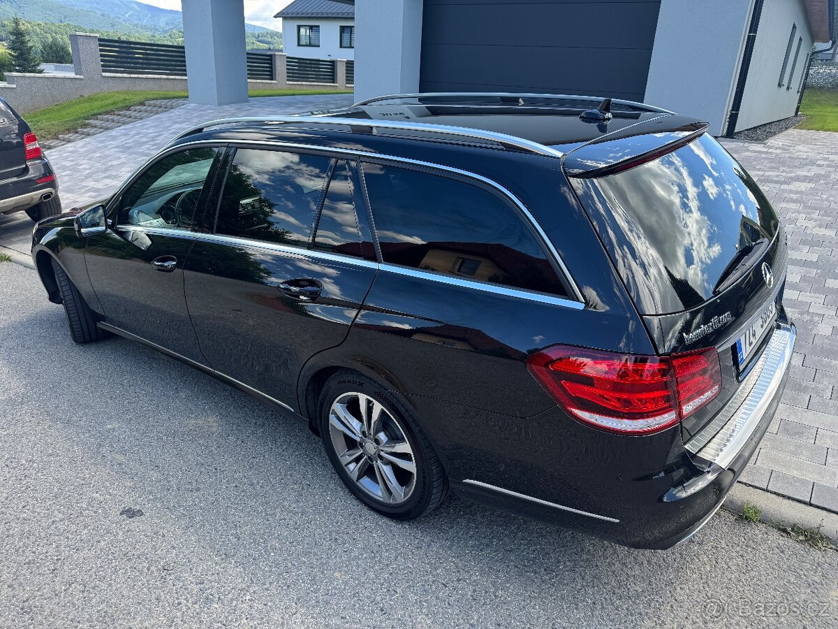 Prodám Mercedes E 220 4x4 provoz 2017 automat - 6