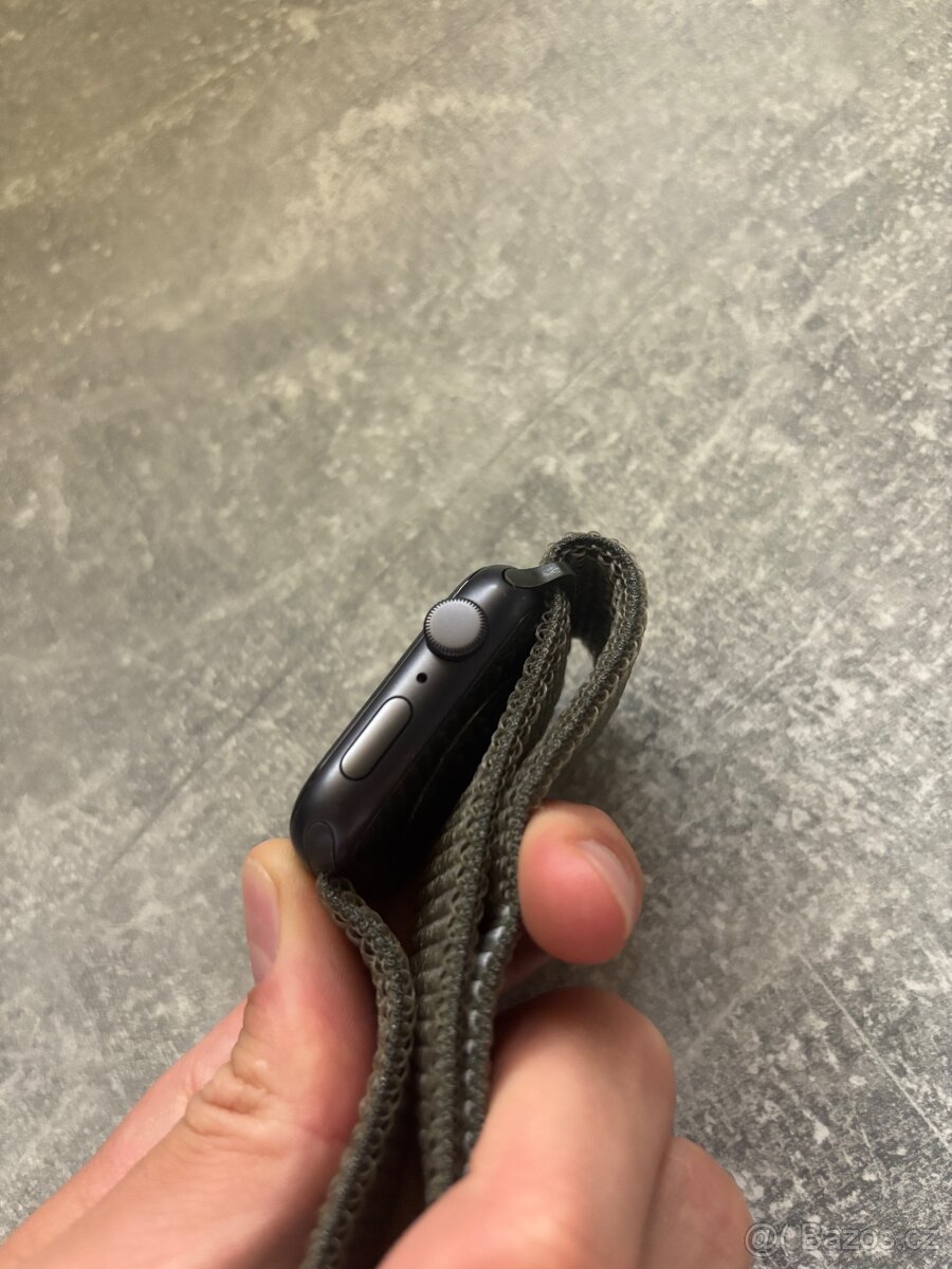 Apple Watch SE 44mm - 6