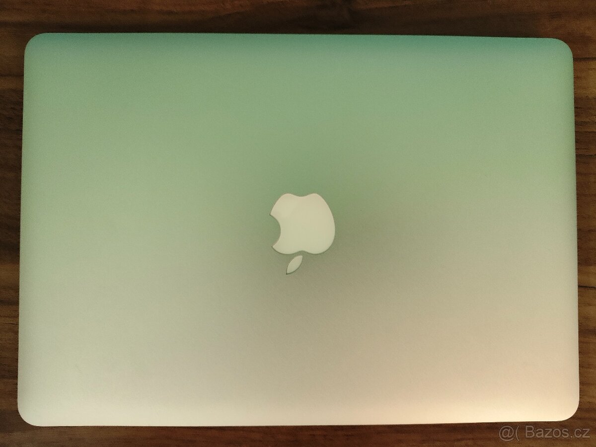 MacBook Air 2017 | i5 • 8GB • 128GB SSD - 6