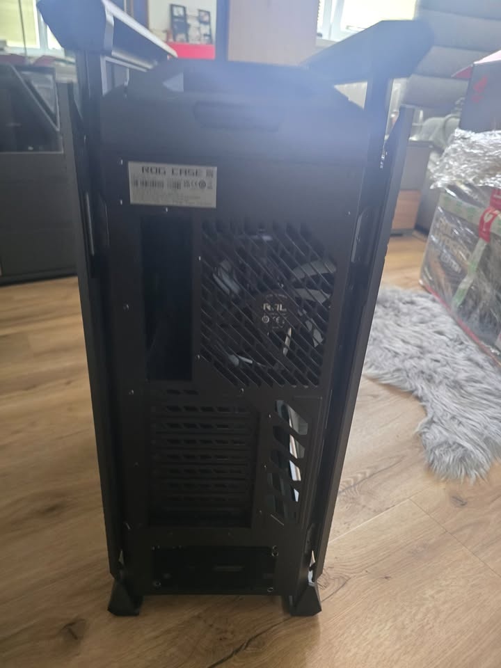 PC case - asus hyperion BTF verze - 6