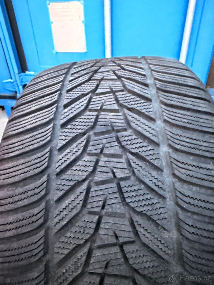 Zimní pneu Hankook 295/30R20 - 6