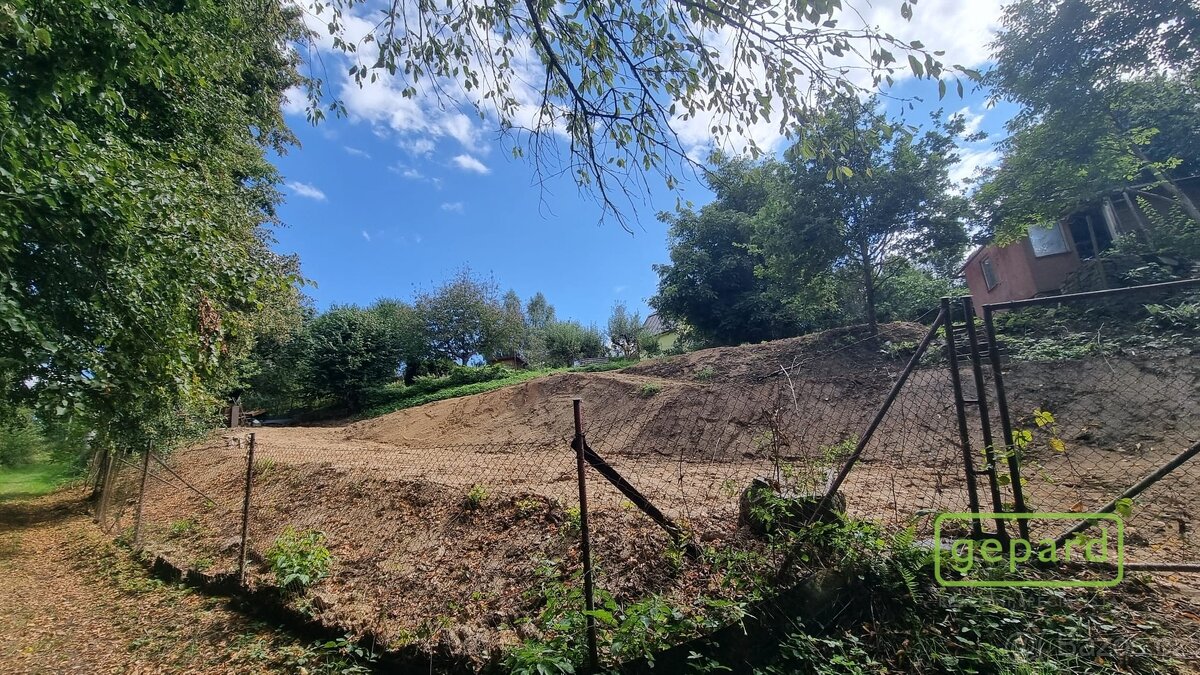 Prodej pozemku na výstavbu chaty u ČB - 6