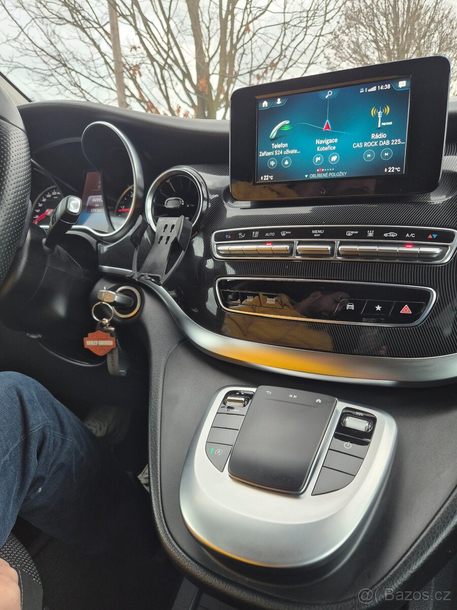 Mercedes-Benz V300d - 6