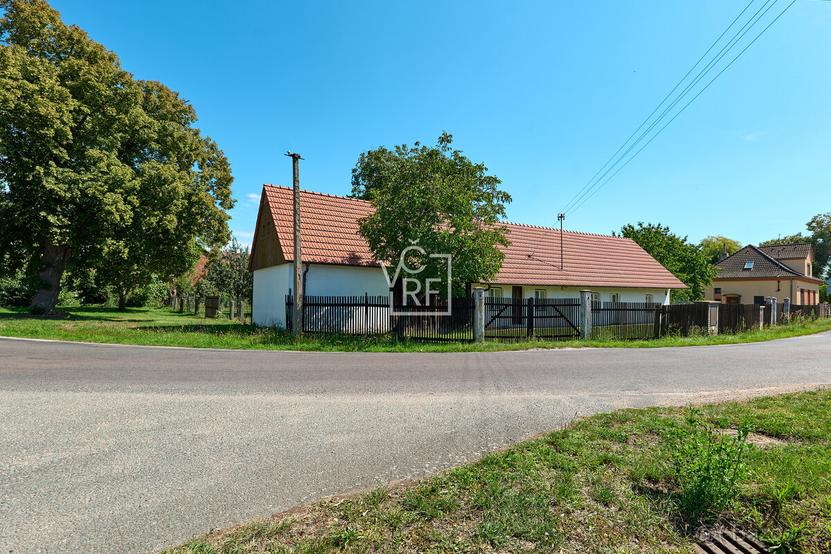 Prodej rodinného domu se stodolou v obci Písek u Chlumce nad - 6