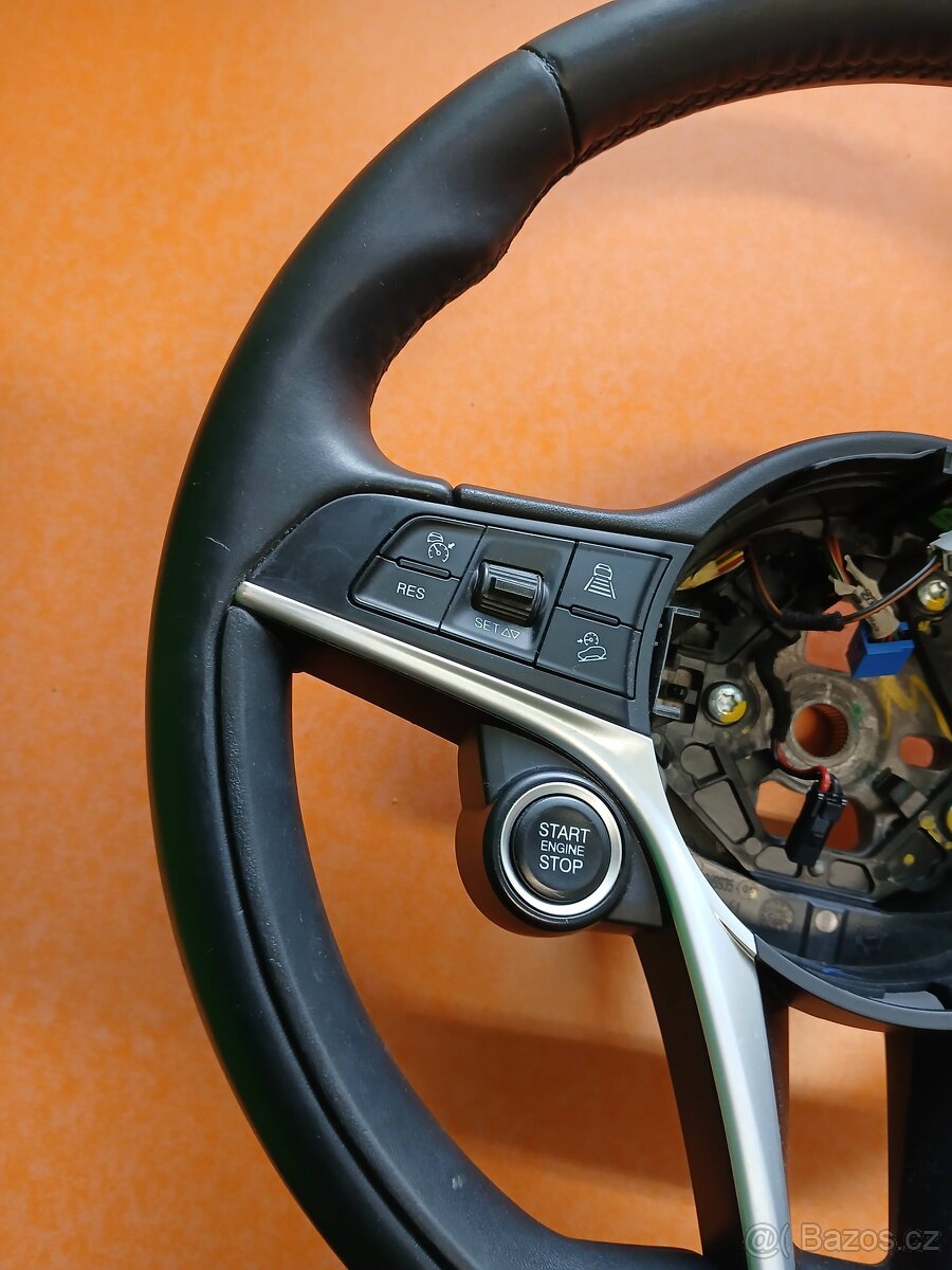 ALFA ROMEO STELVIO ROLETKA KUFRU+VOLANT PRO ADAPTIVNÍ TEMPOM - 6