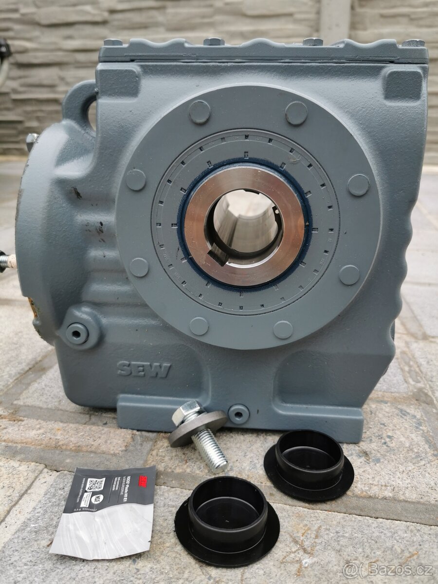 SEW Eurodrive Úhlová převodovka - 6
