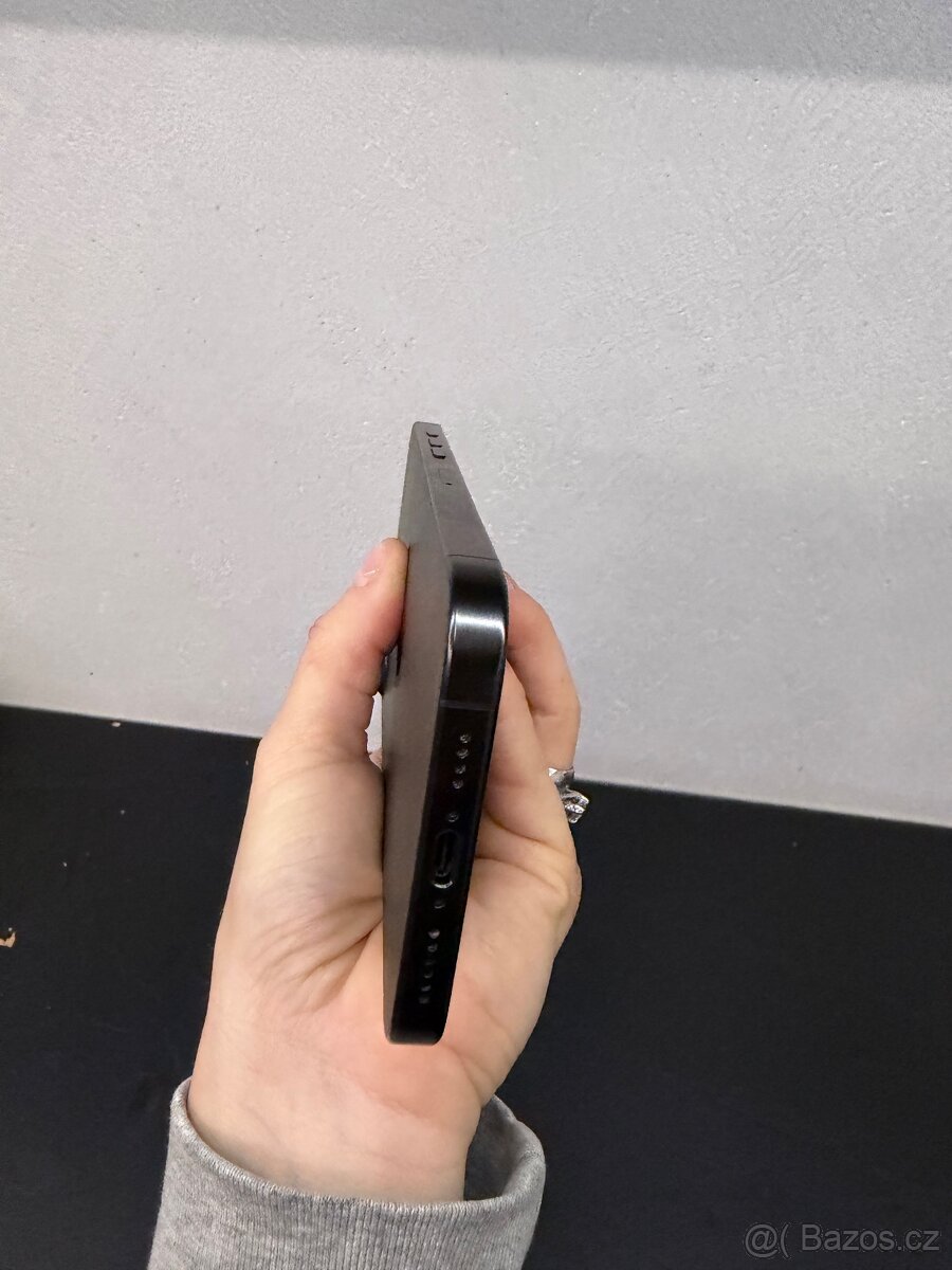 iPhone 16 Pro Max 256 GB - 6