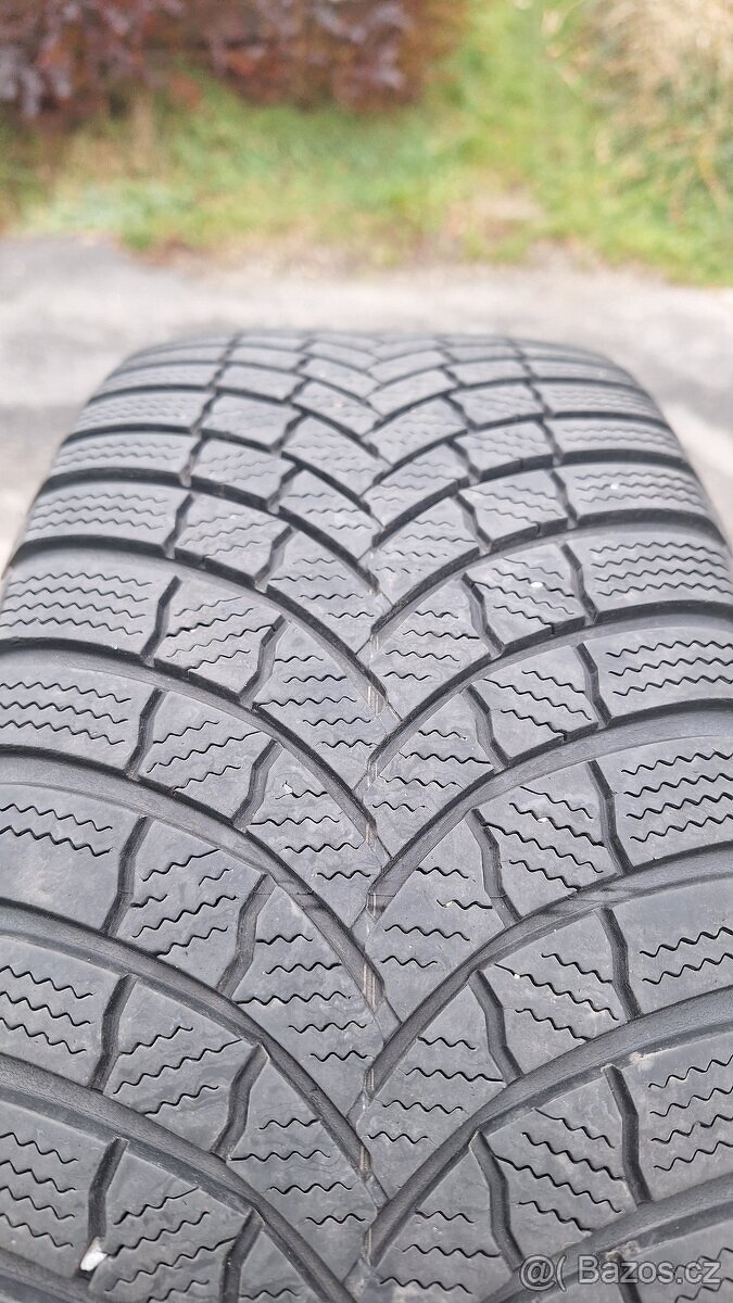 Zimní pneu Bridgestone 205/55 R16 - 6