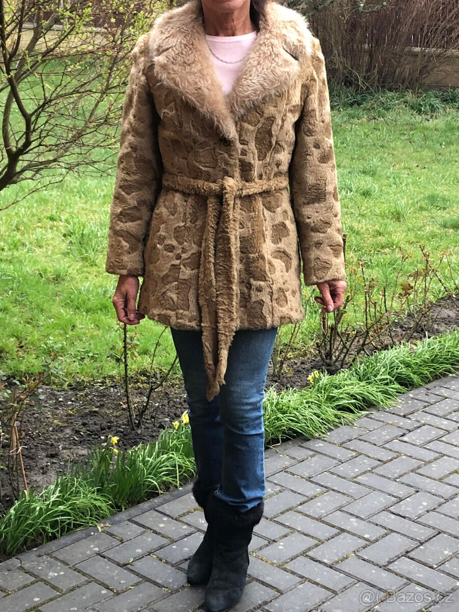 hnědý kožíšek - 6